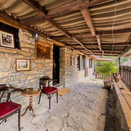 The Base- Balance Hub Hotel Veliko Tŭrnovo Exterior foto