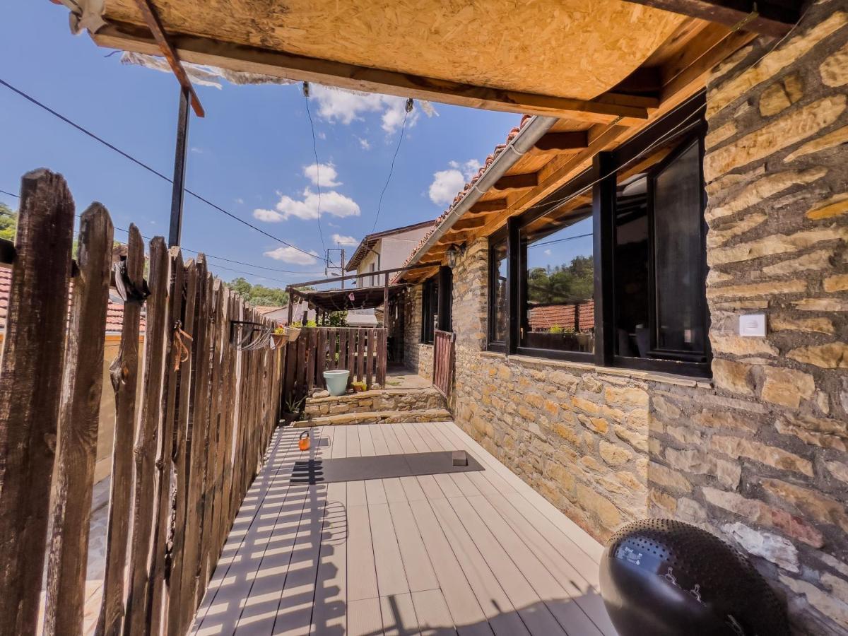 The Base- Balance Hub Hotel Veliko Tŭrnovo Exterior foto