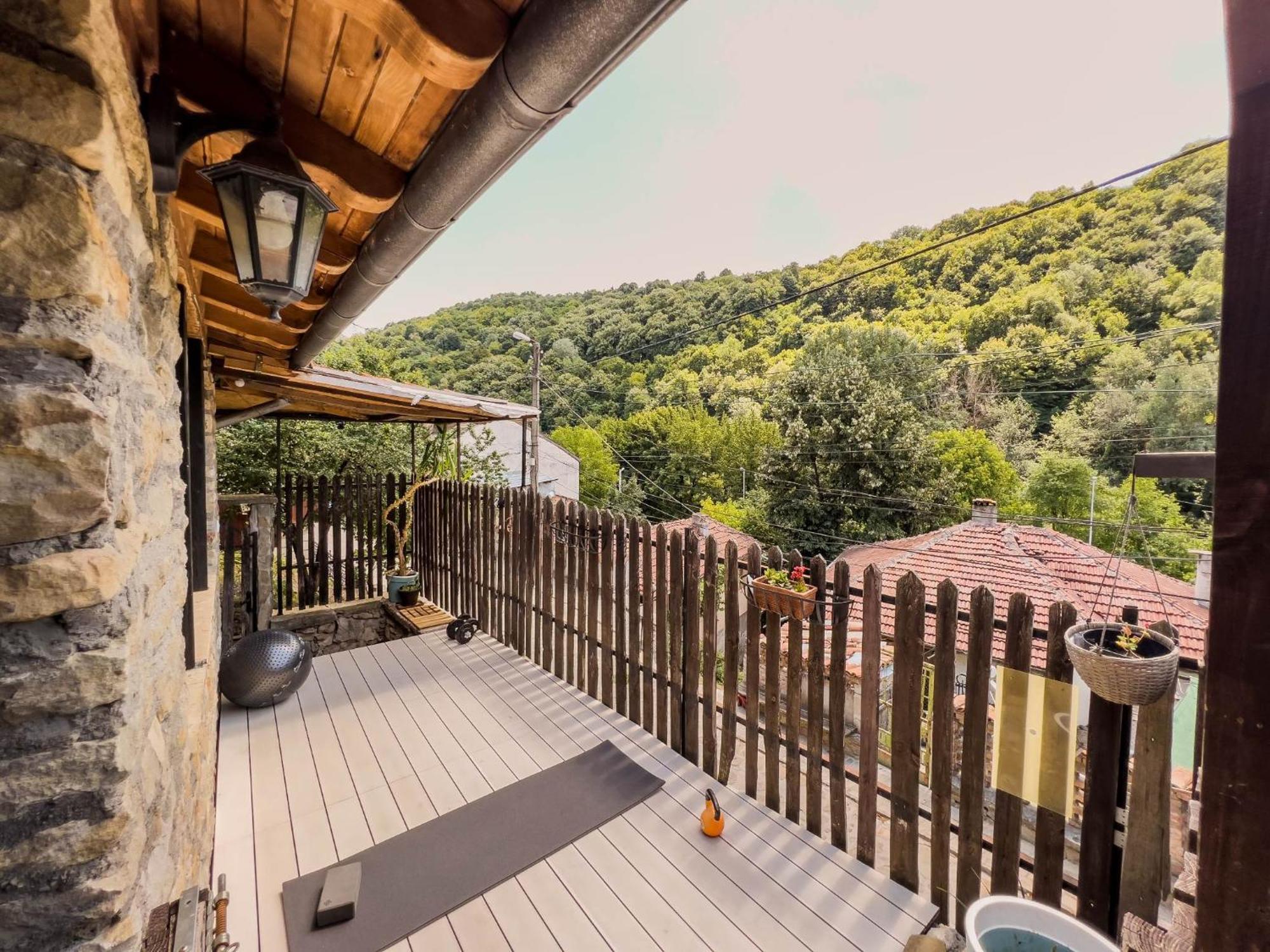 The Base- Balance Hub Hotel Veliko Tŭrnovo Exterior foto
